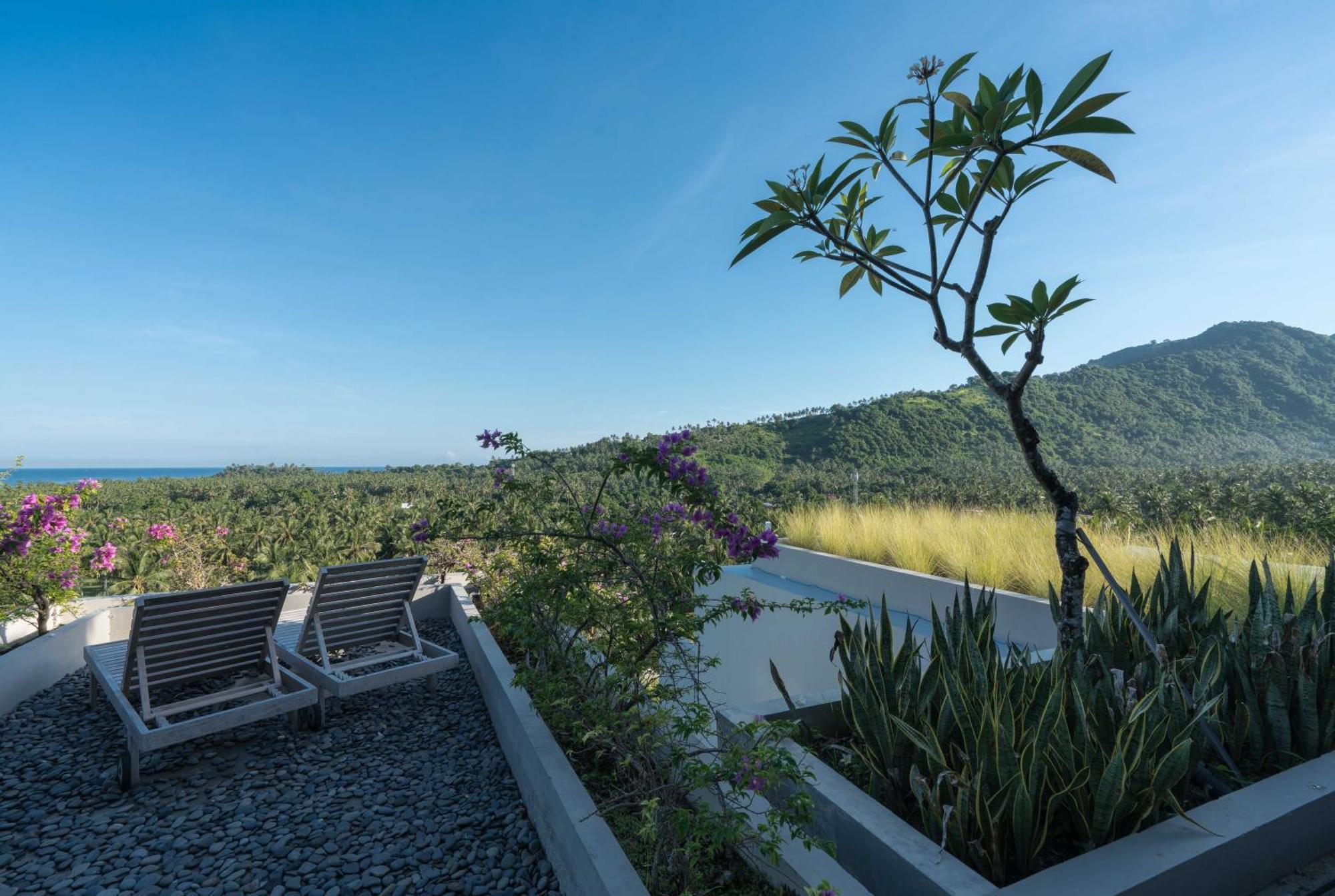 Svarga Resort Lombok Senggigi Esterno foto