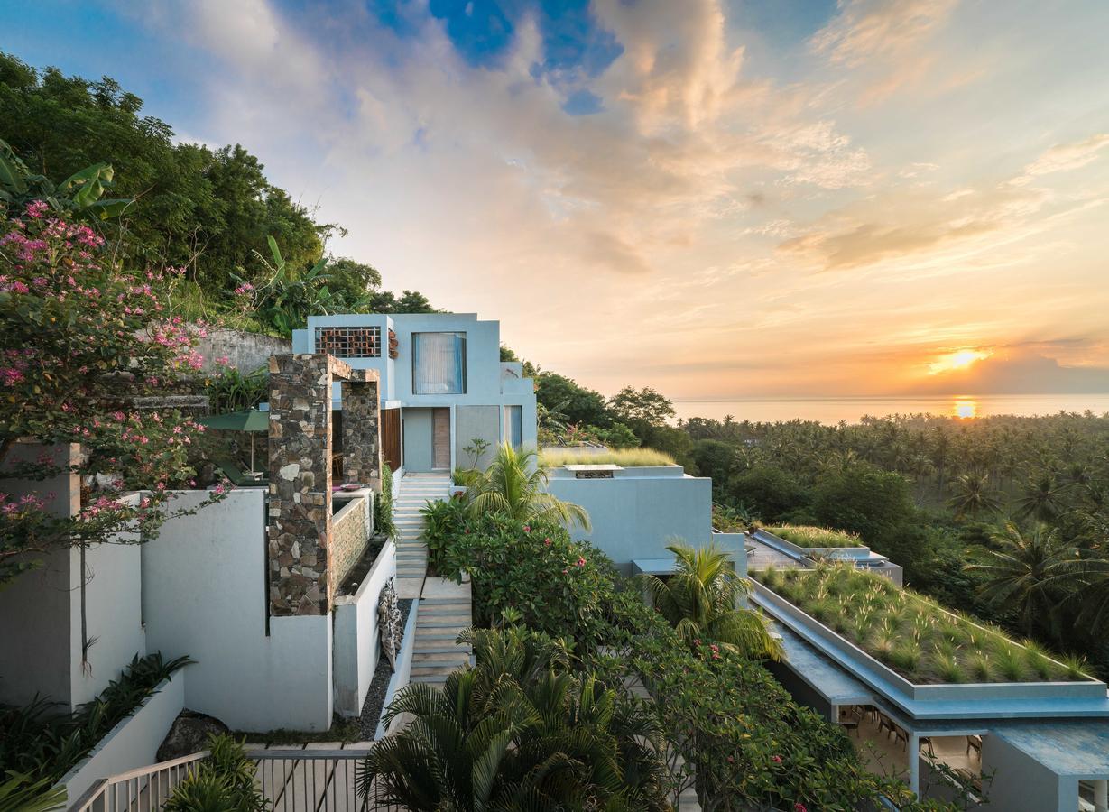Svarga Resort Lombok Senggigi Esterno foto