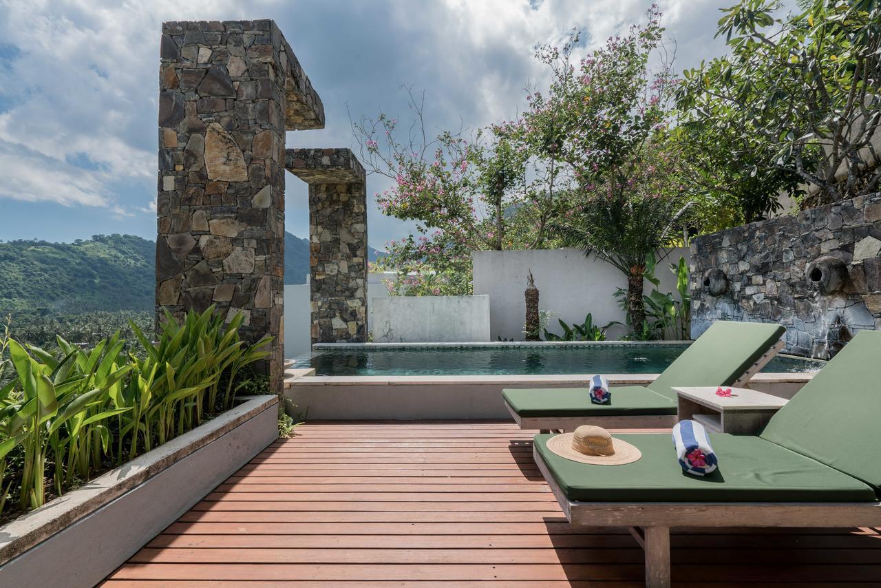 Svarga Resort Lombok Senggigi Esterno foto