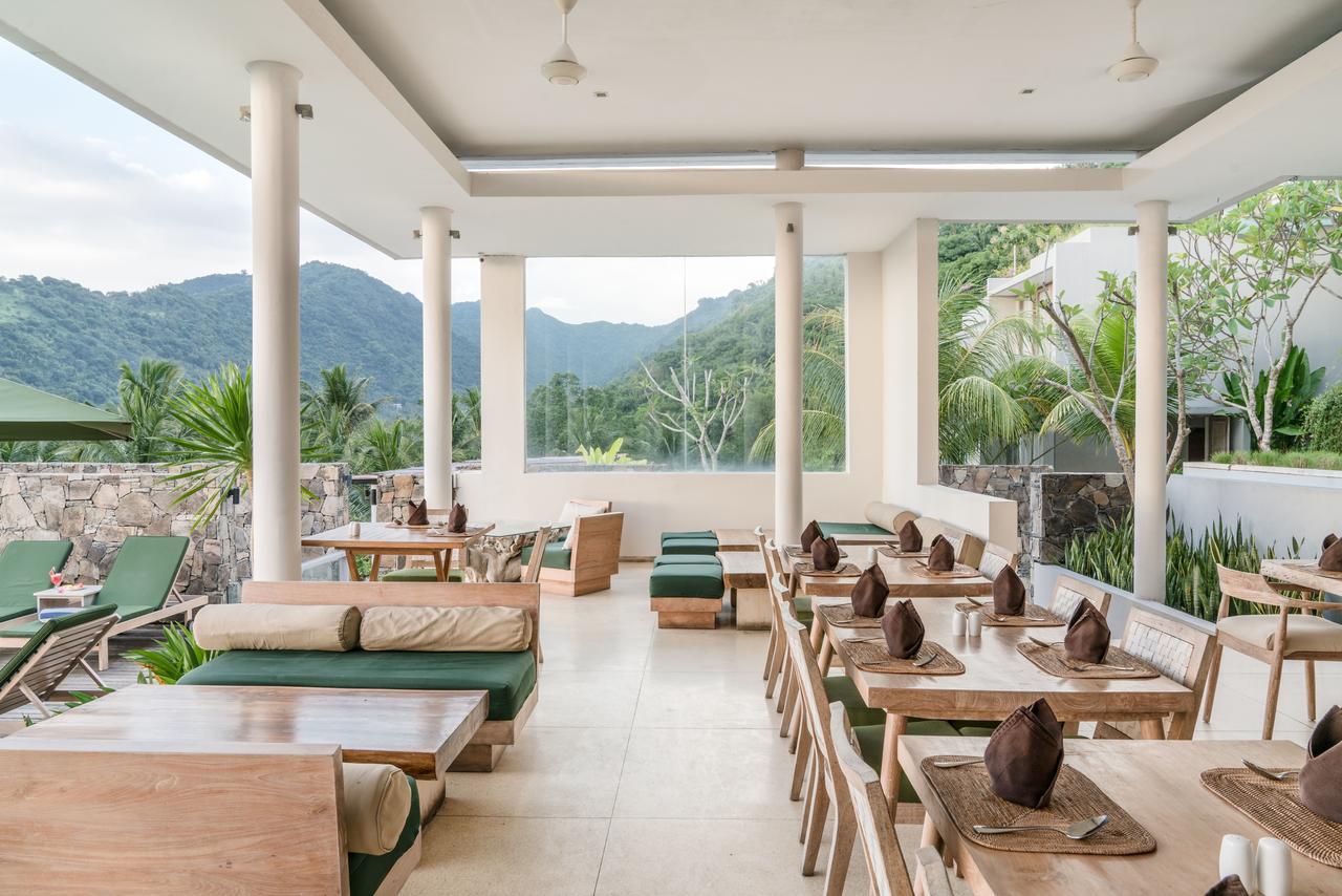 Svarga Resort Lombok Senggigi Esterno foto