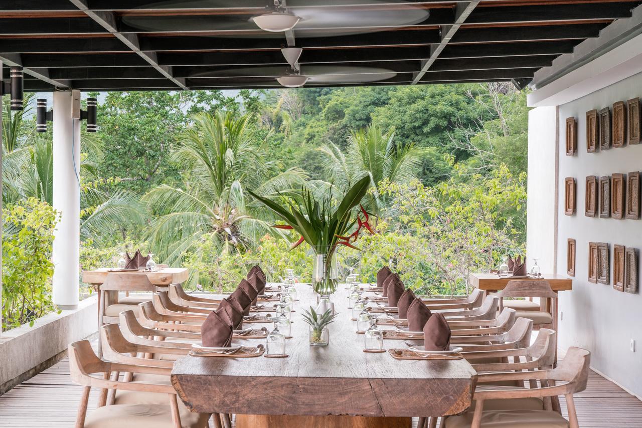 Svarga Resort Lombok Senggigi Esterno foto